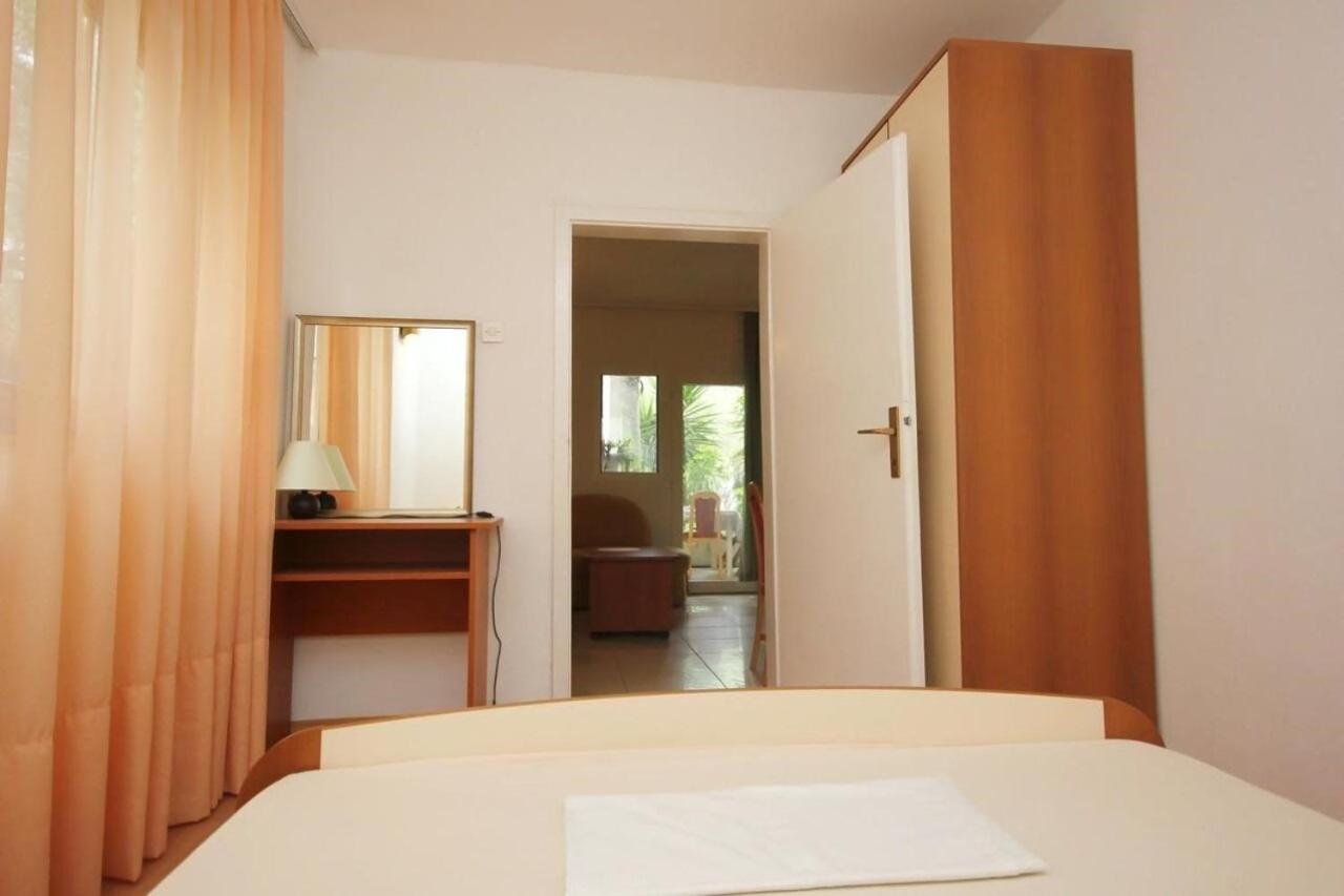 Apartments Tonka - 150M From The Sea & Parking Orebic Bagian luar foto